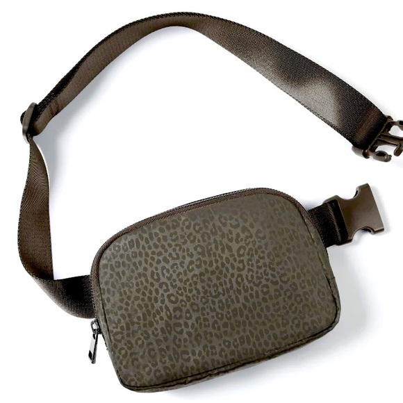 Ododos mini belt bag 1L, leopard print, brown, NWT - Picture 3 of 13